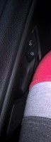 Türgriff an dem ich mittels Druck vom Knie abschließen kann - sorry für die stylische Hose, war schon in Schlabberlook gerade :-)