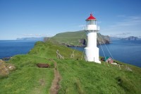 Blick zum Leuchtturm bzw. Mykines