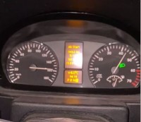 Tachoanzeige knapp 160 km/h