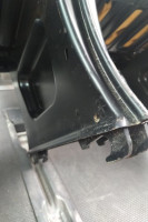 nicht vorhandene Verriegelung auf dem mittleren Sitzplatz