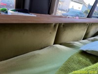 Wand am Bett isoliert