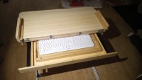 IMG_20220303_212758_089.jpg (69.69 KiB) 7429 mal betrachtet ...in das z.B. ein Frühstückstablett und eine PC-Tastatur passen.