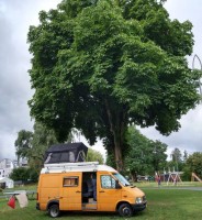 eencampermeteendaktent.jpg