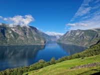 von Aurland hoch zum Pass, Blick vom Aussichtspunkt Stegastein