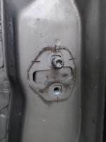 IMG_20240904_193222.jpg (84.66 KiB) 7034 mal betrachtet Blick von außen auf die C-Säule bei demontierten starren Schlossbügel