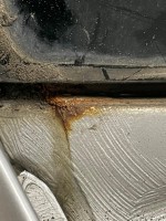 Frontscheibenrahmen Ecke.jpeg