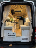 Camper Van Heck offen.jpeg