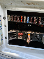 Sicherungsblock Fahrersitzkonsole